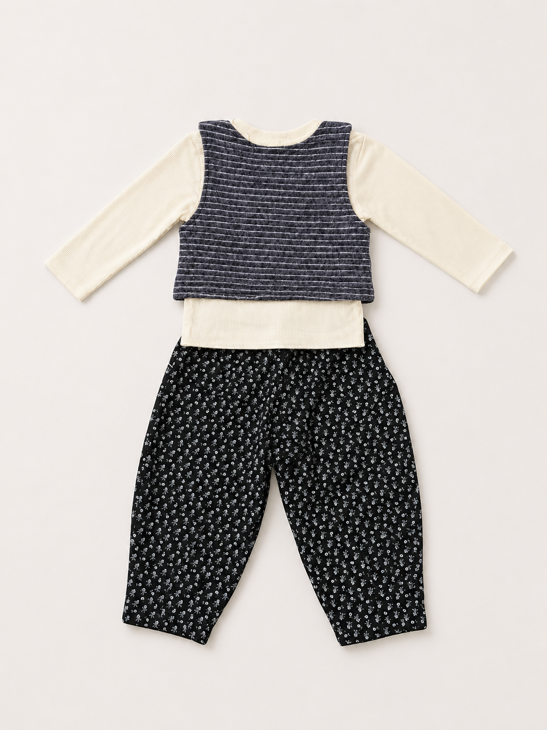 Girls’ Ribbed Top & Printed Jogger Set